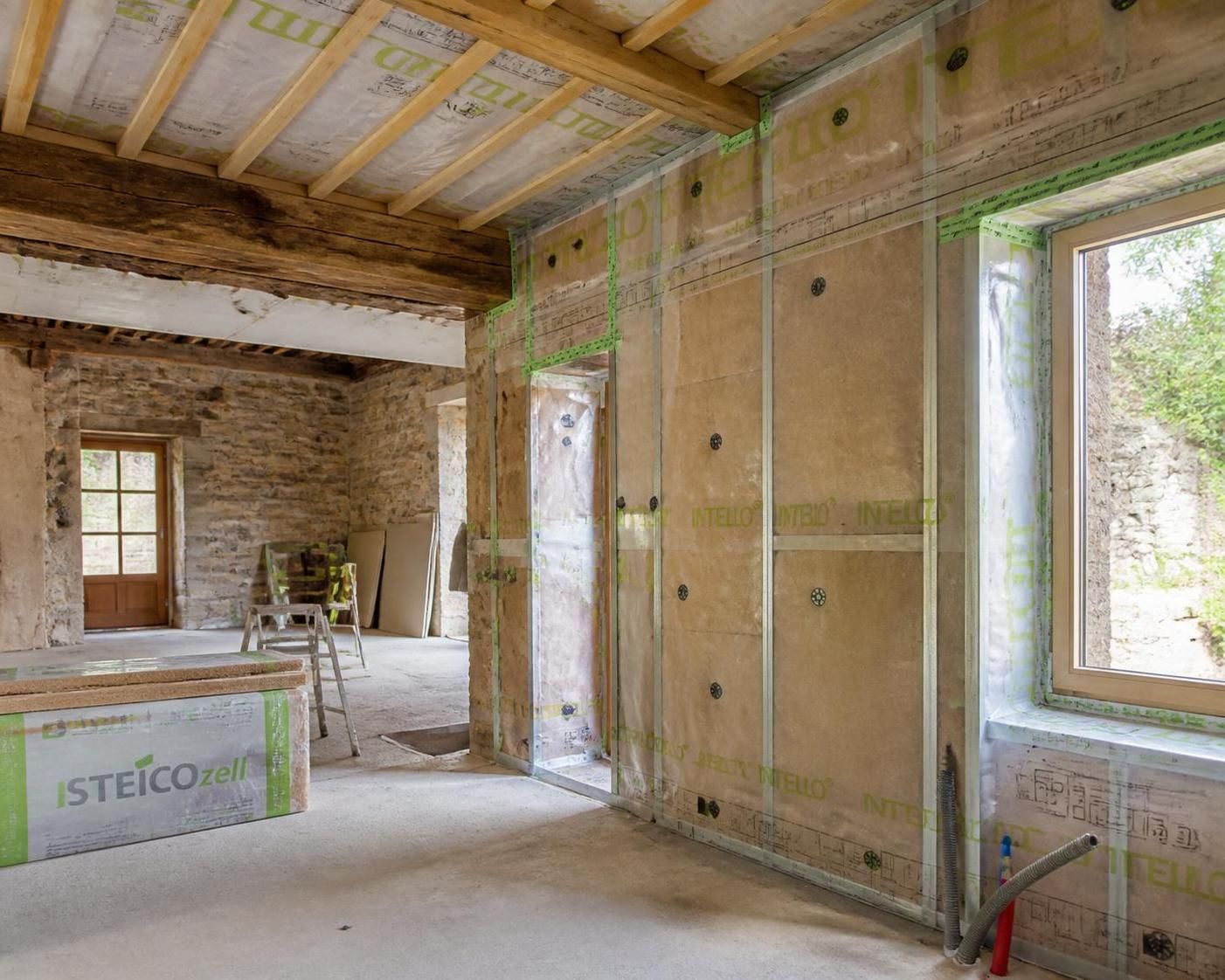 découvrez pourquoi installer un pare-vapeur dans votre maison améliore significativement l'isolation thermique en réduisant les déperditions de chaleur et en empêchant l'humidité de s'infiltrer.