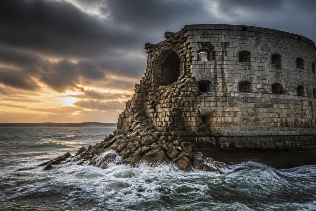découvrez les conséquences de l'effondrement de fort boyard, la célèbre forteresse en mer, et son impact sur ce monument emblématique et son avenir.