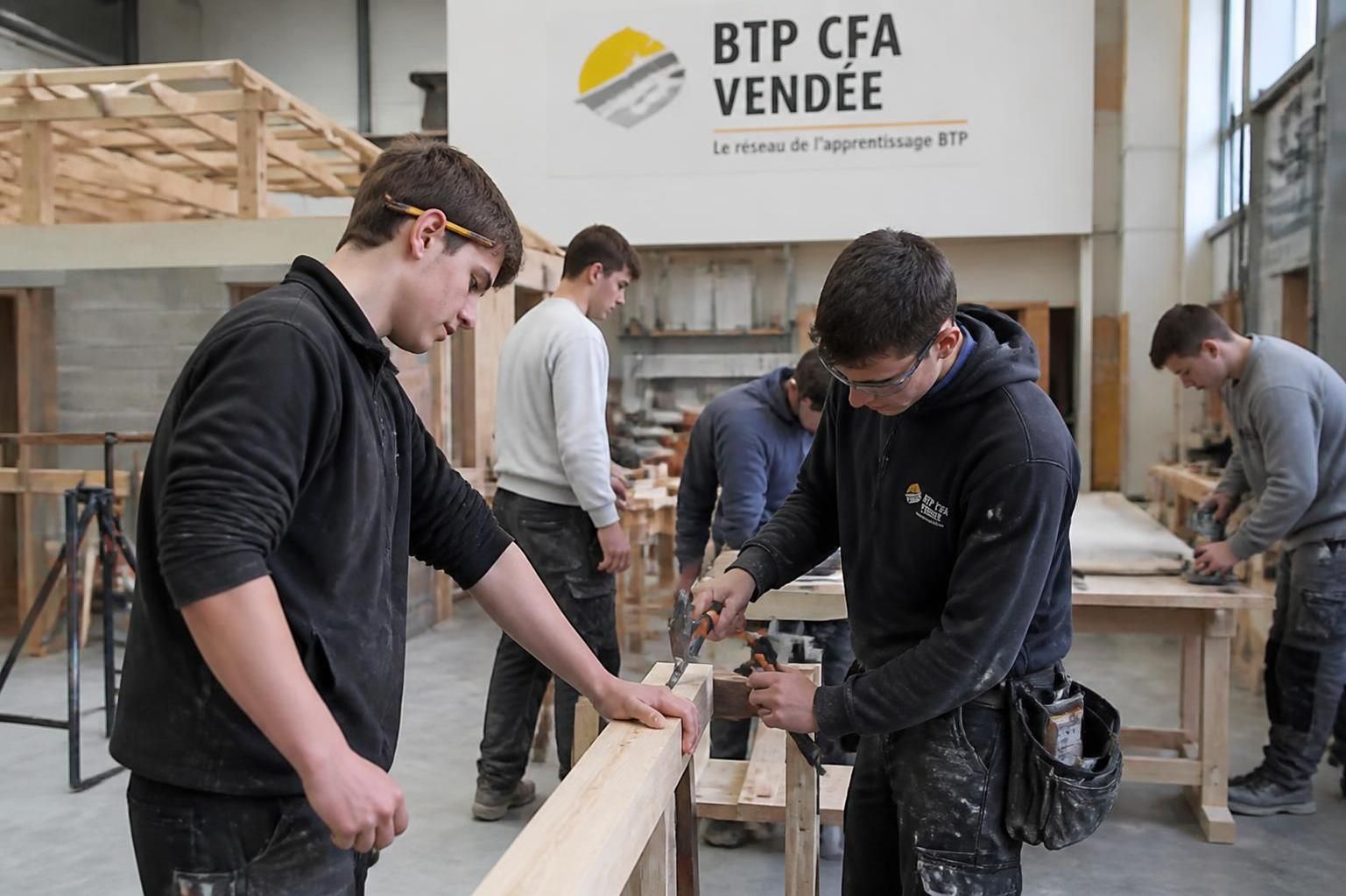 découvrez les formations clés proposées par btp cfa vendée pour réussir dans le secteur du bâtiment et construire un avenir professionnel solide.